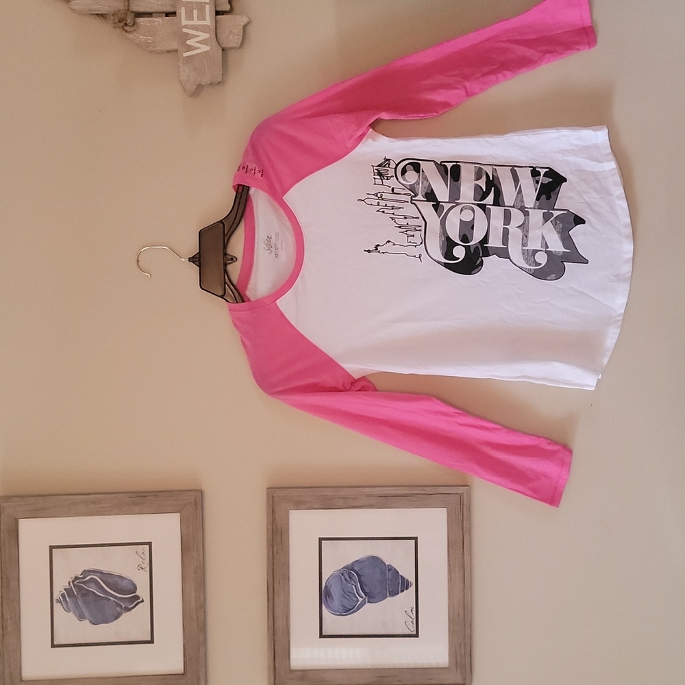Pink and white justice shirt NWOT